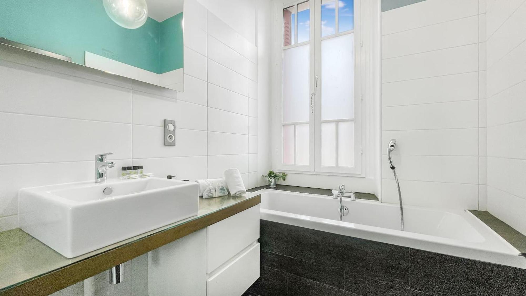 Homey Awesome - Proche Gare Et Tram - Centre-Ville - Balcon Prive - Wifi Gratuit Annemasse Extérieur photo